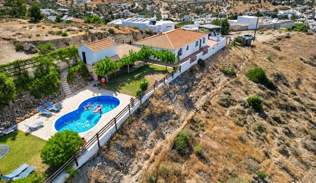 Villa with sea and mountain views, private pool and large garden in Pitsidia