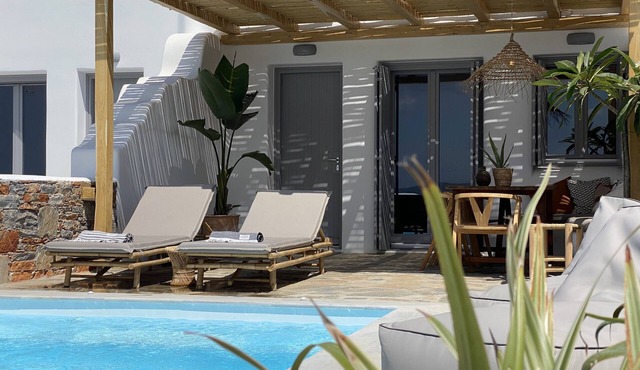 Villa Ypsilon Naxos - Luxury Vacation Home with Private Pool & Breathtaking Ocean Views in Naxos