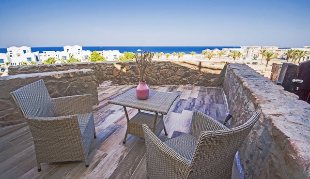 Wake with full Read Sea View very Cozy Studio in Azzurra