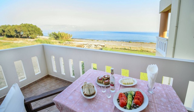 Waterfront with Extraordinary View, Erato in Νωπήγεια
