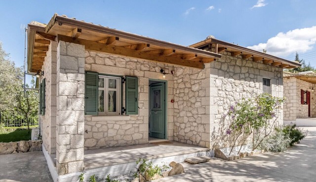 Wellness Villa at Apanema Mindfulness Lefkada in Asprogerakata