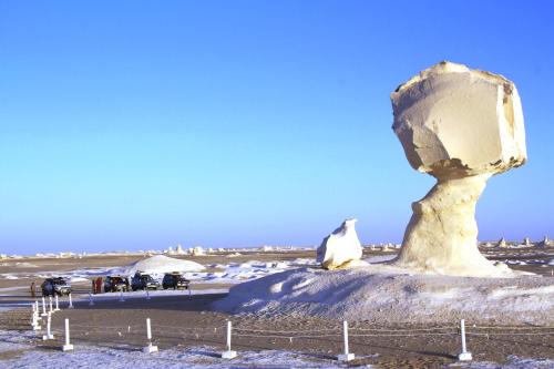 White Desert camping with hotel room after camp