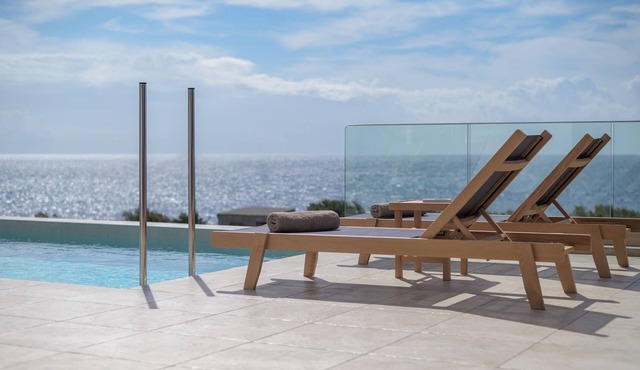 Windless SeaView Villa, with Pool & Hot Tub in Ierapetra
