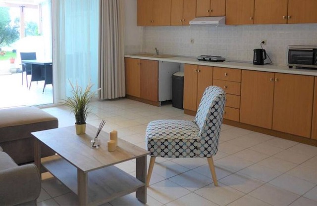 Kalamaki Plaza Apartments 'elia' in Kalamaki