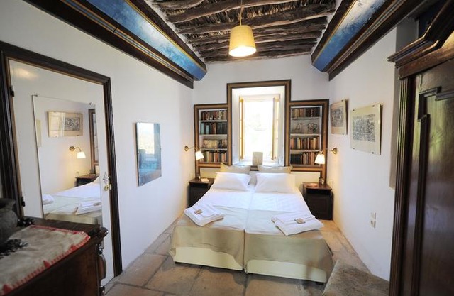 Rallou House Hydra in Hydra