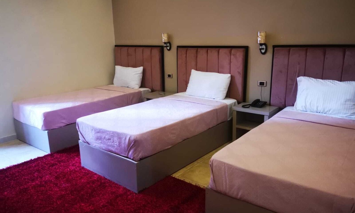 Al-Manshiyah Hotel | Golden Hoster