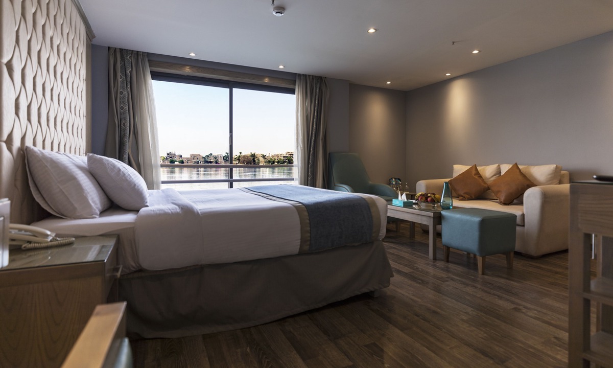 Nile River Luxor Boat Rental | SUNRISE Semiramis I Cruise