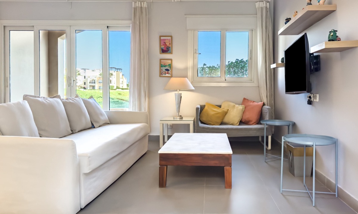 El Gouna Apartment | Xuru Stays I The 2bdr Warmhearted Waterside Apt