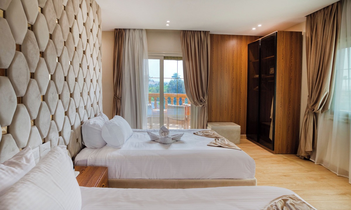 Giza Hotel | Golden Palm Hotel