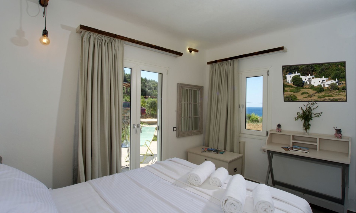 Karystos Villa | SkiNAmmos Eco Villas