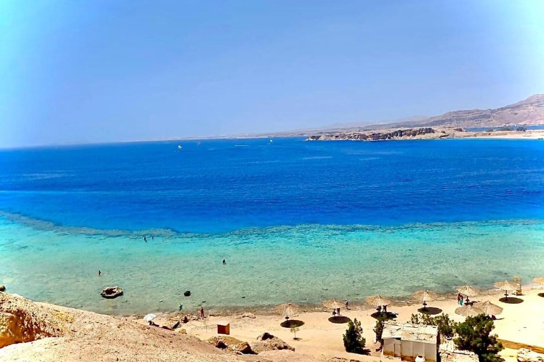 El Hadaba House | Luxury sea view apartments