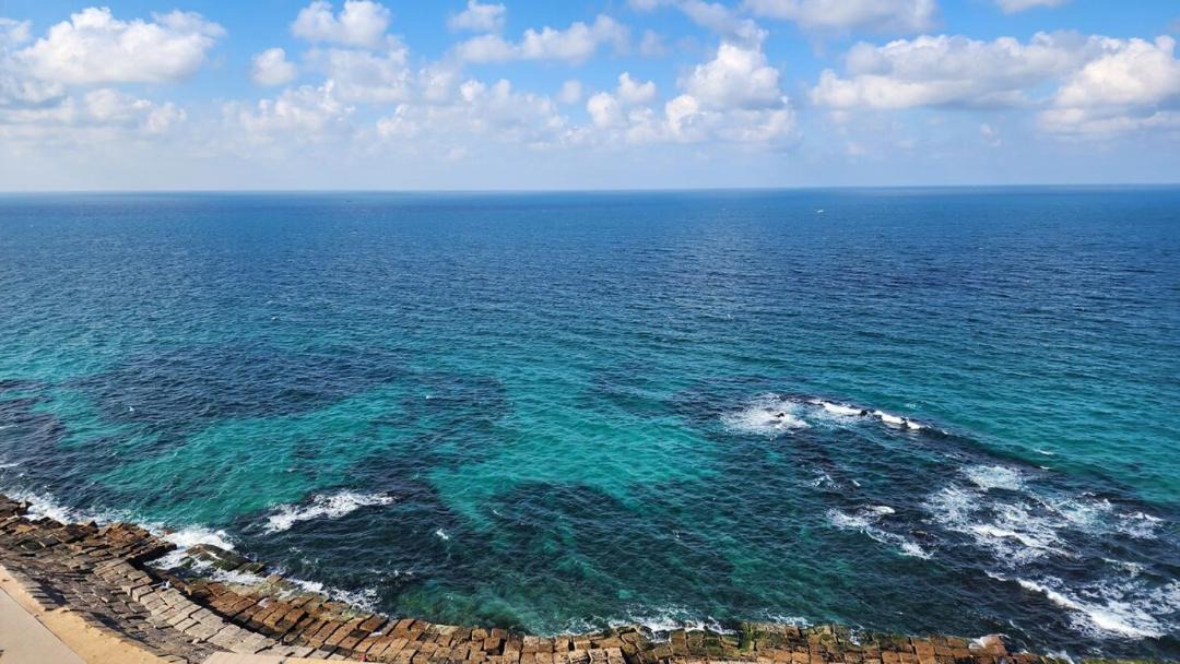 Bab Sharqi Apartment | Sunset sea view apartment for families only