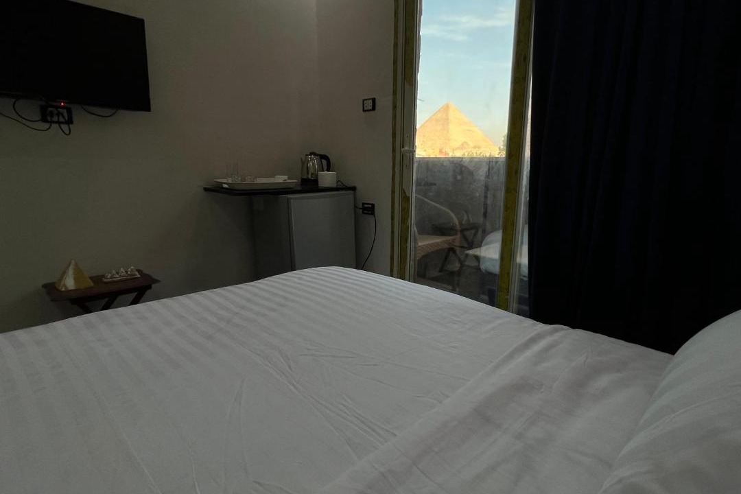 Kafrat al Jabal Hotel | Youssef Pyrameds View INN