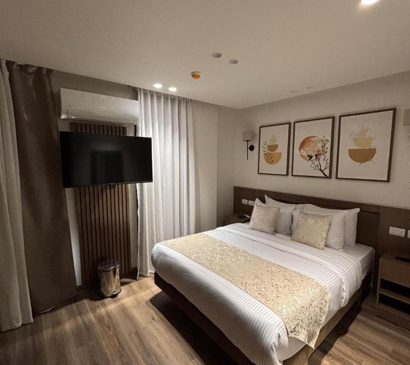 Al-'Amriyah Hotel | Lake Plaza Luxury Rooms