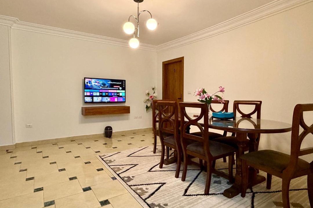 Pyramids Gardens House | Three Pyramids Home