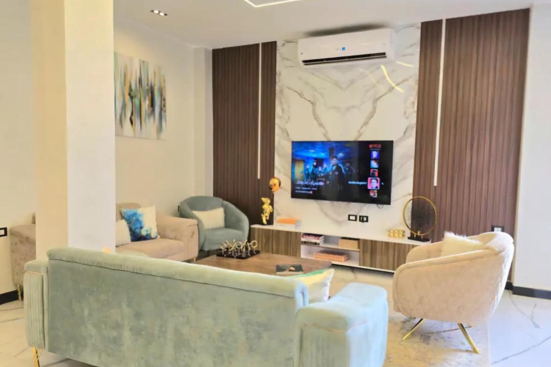 Al Ahyaa Villa | Luxury Royal Blue Family Villa 8pers private pool