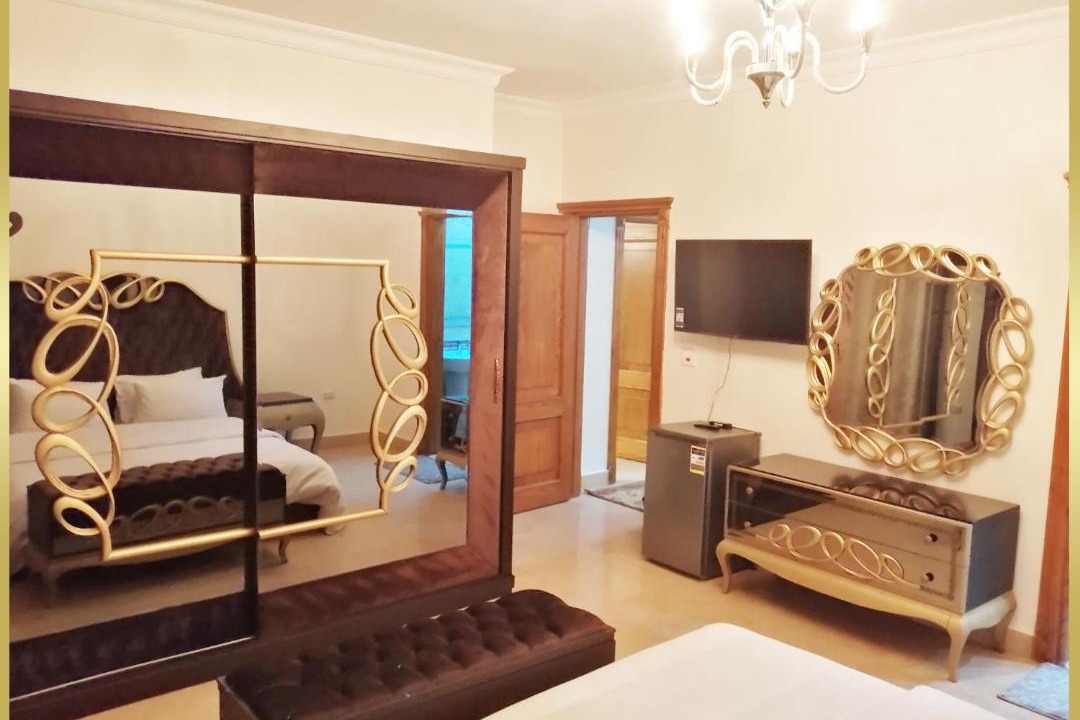 Al Duqqi Hotel | Cairo Taj Hotels & Suites - Dokki