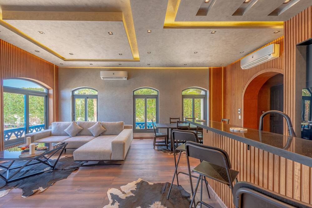 Photo of Livingroom in Village Road