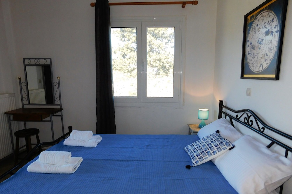 Photo of Bedroom in Kefalas