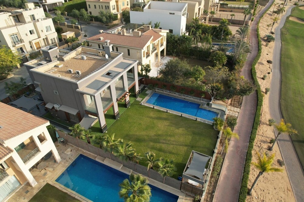 Photo of Outdoor in Sheikh Zayed City