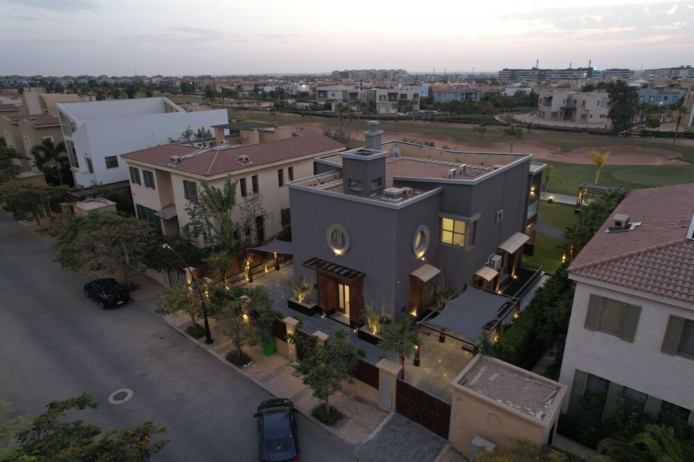 Photo of Outdoor in Sheikh Zayed City