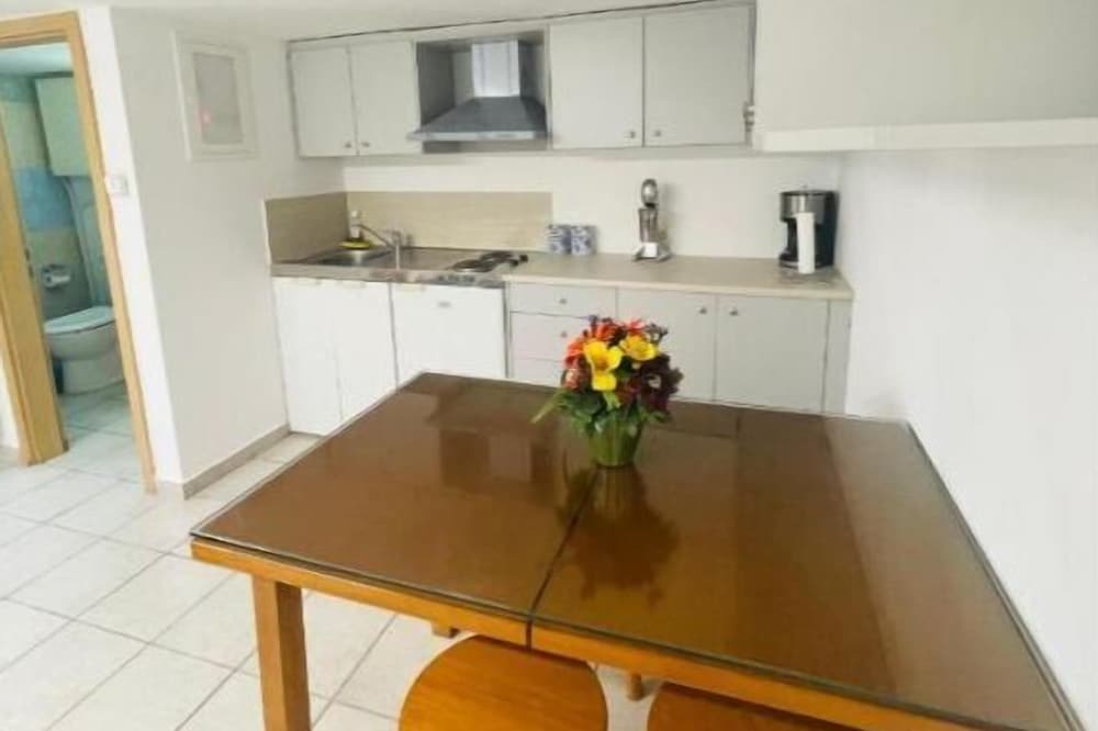 Photo of Kitchen in Vatolakkos