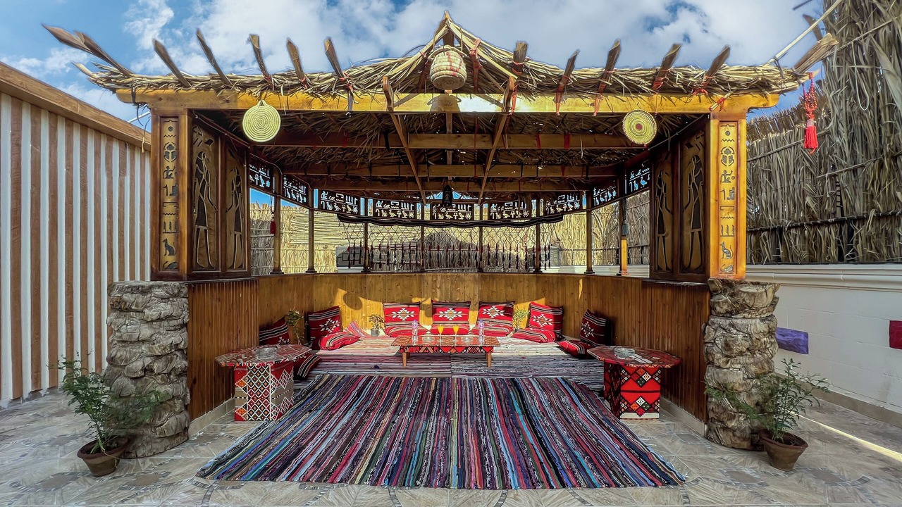 Photo of Patio Balcony in Pyramids Gardens
