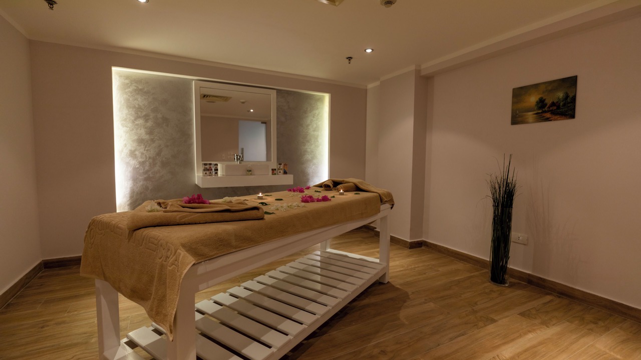 Photo of Bedroom in Ras Nasrani