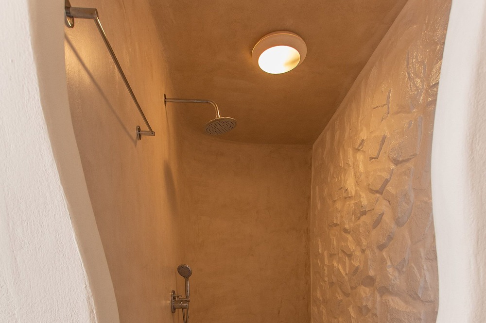 Photo of Bathroom in Maragas