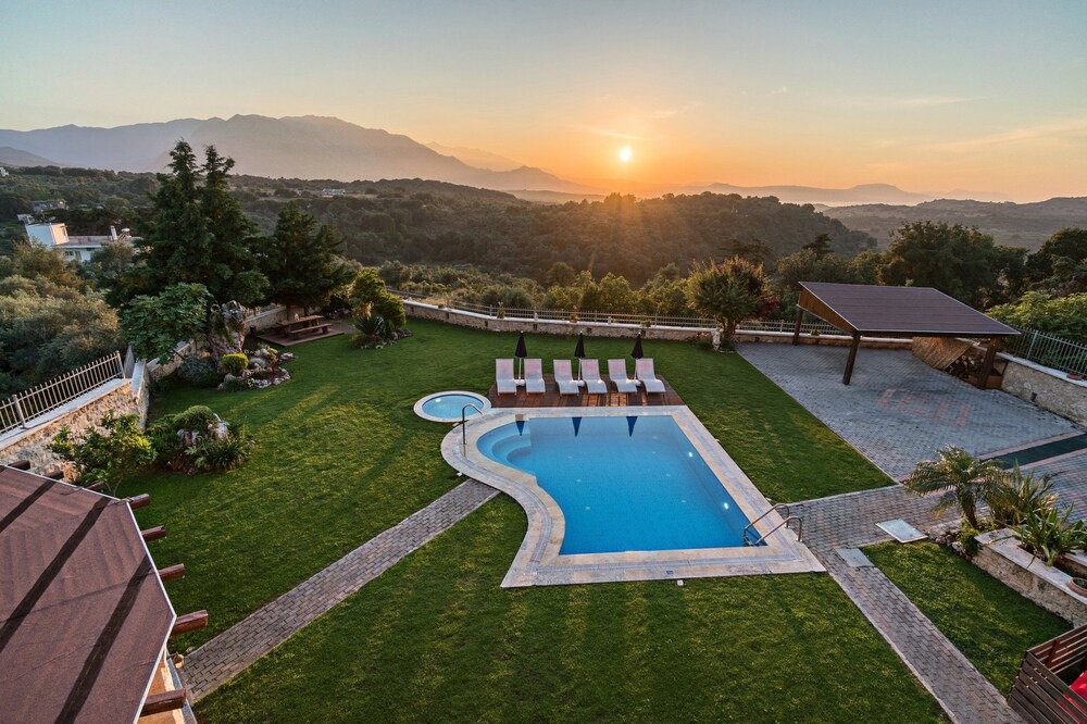 Photo of Outdoor in Kaloniktis