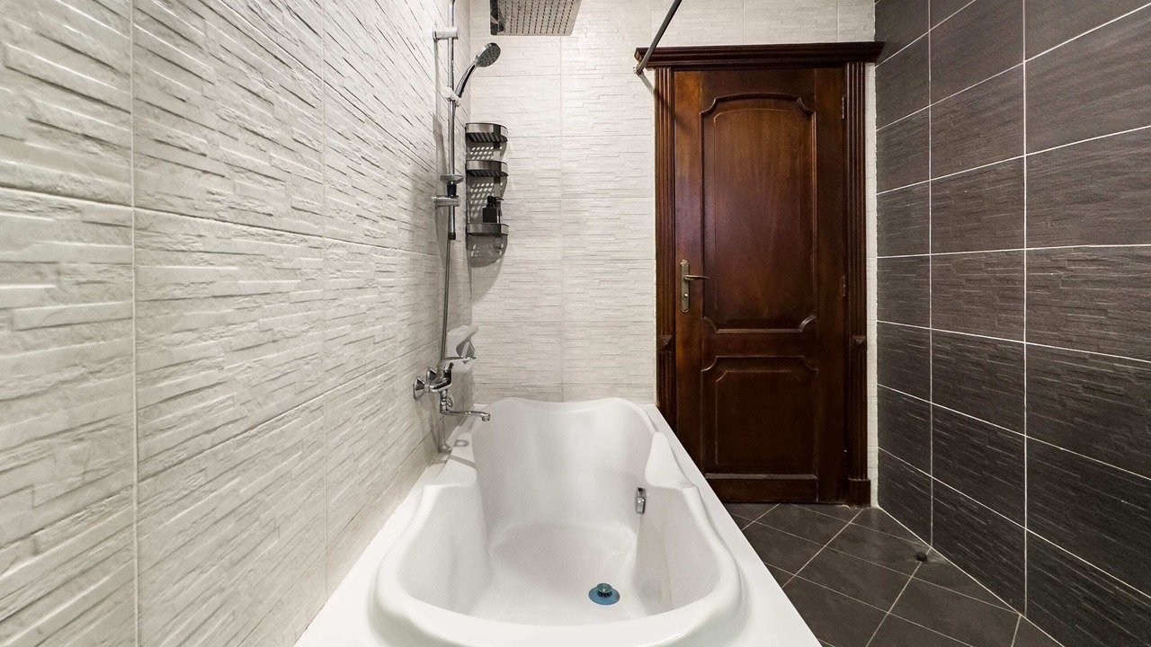 Photo of Bathroom in Taqseem Laselky