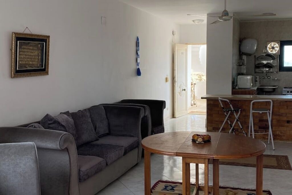 Photo of Livingroom in Ras Sudar