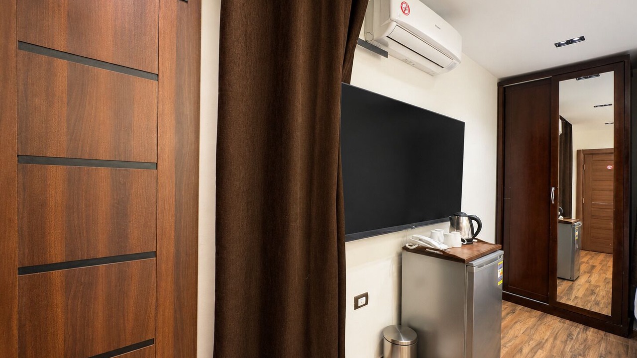 Photo of Bedroom in Pyramids Gardens