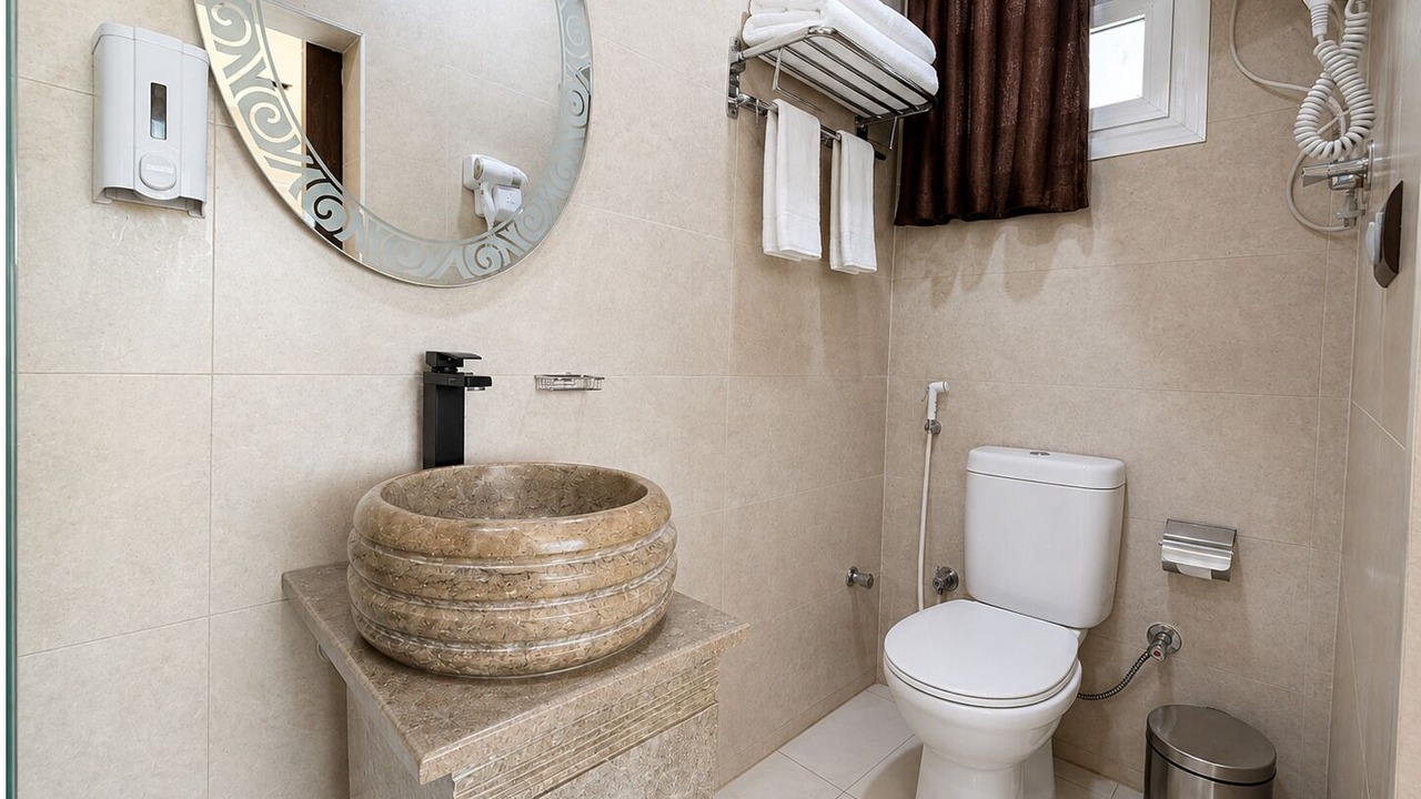 Photo of Bathroom in Pyramids Gardens