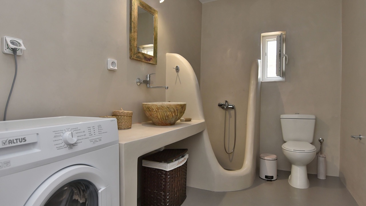 Photo of Bathroom in Exomvourgo