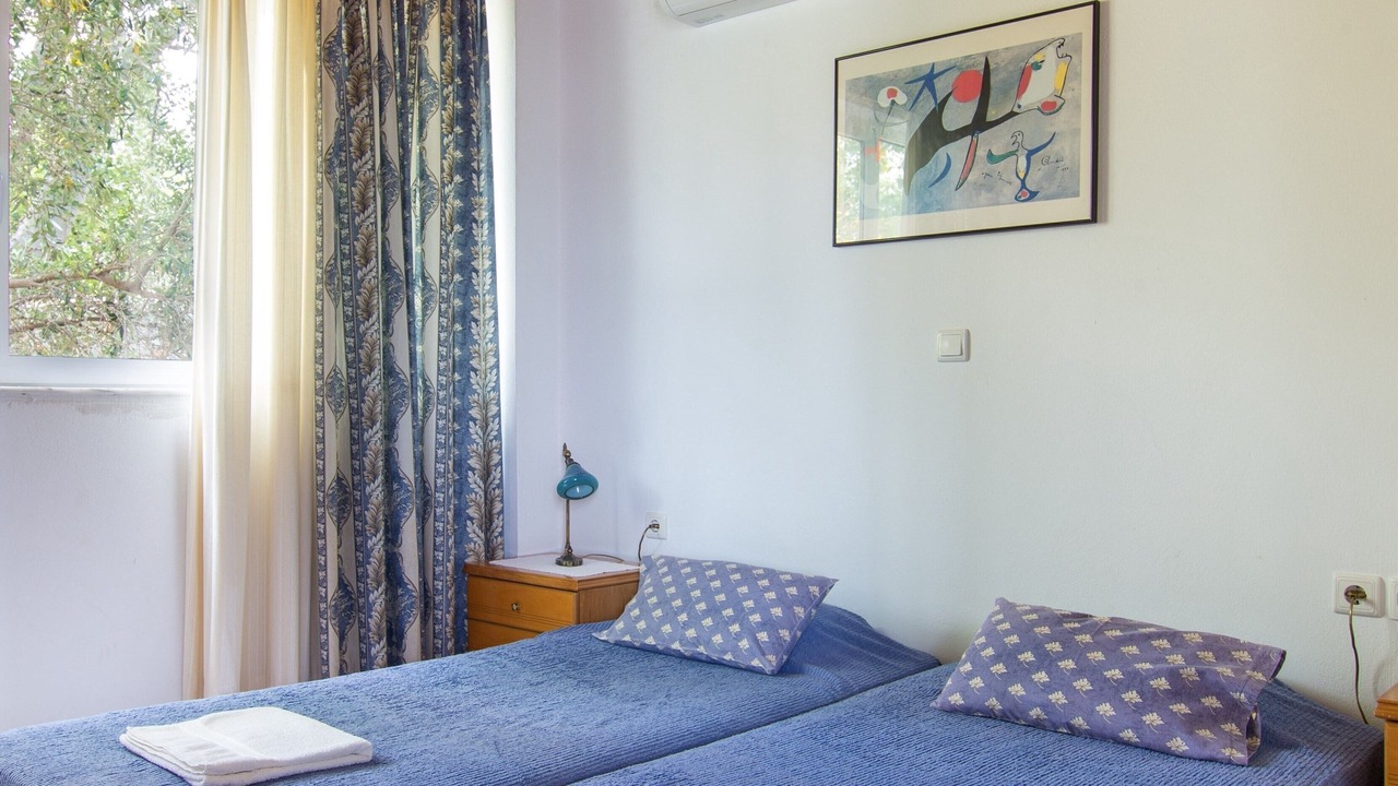 Photo of Bedroom in Lefkogeia