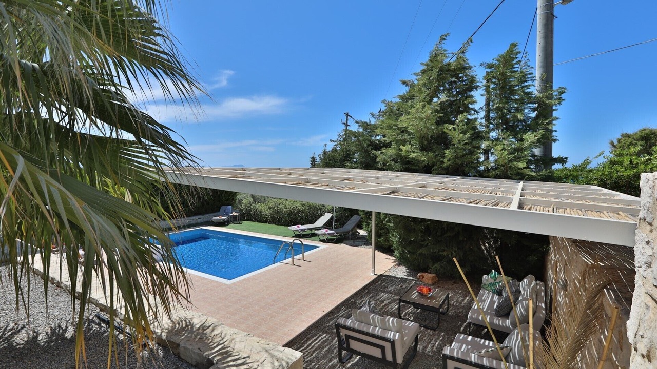 Photo of Outdoor in Adelianos Kampos