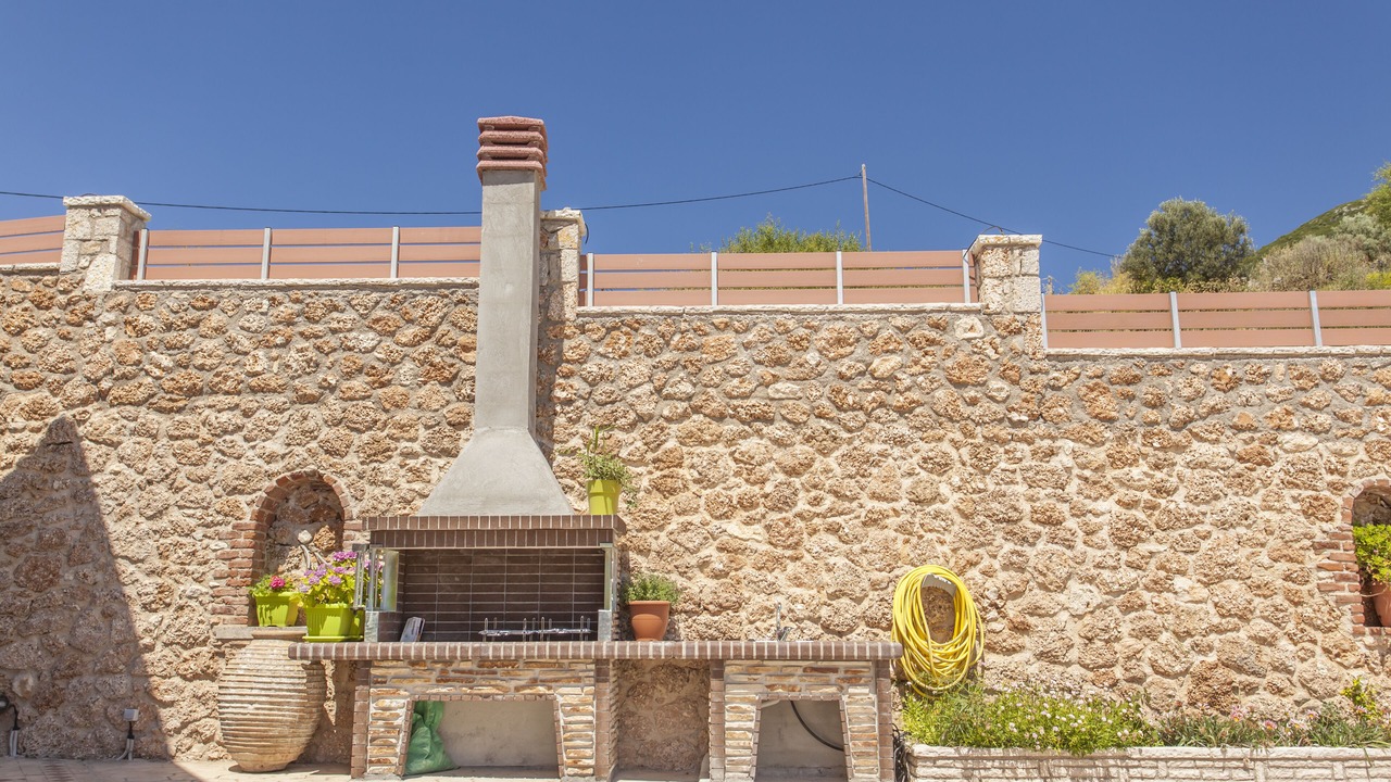 Photo of Outdoor in Mikros Gialos