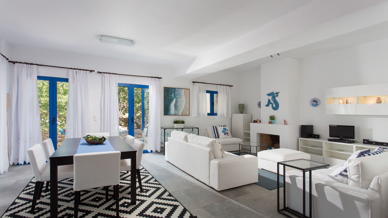 Photo of Livingroom in Aegina Town
