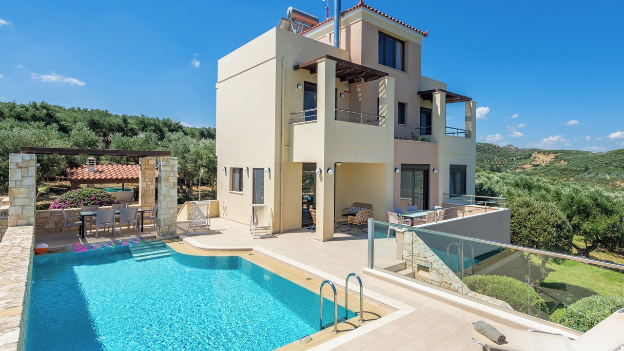 Photo of Outdoor in Stalos