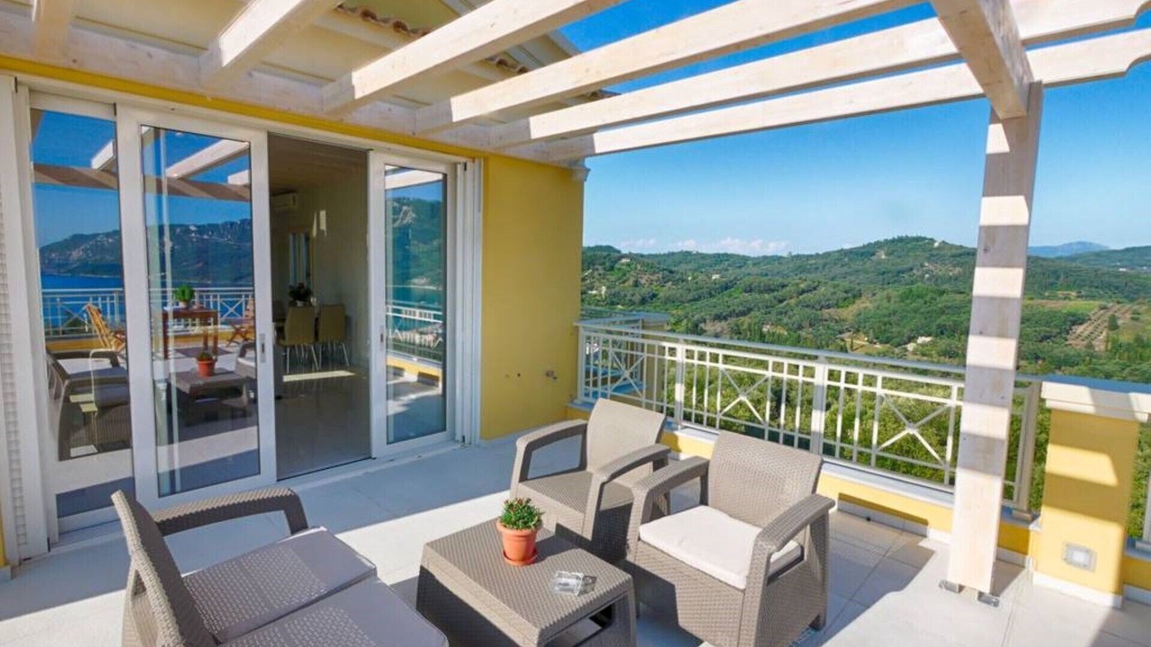 Photo of Patio Balcony in Agios Georgios Pagon
