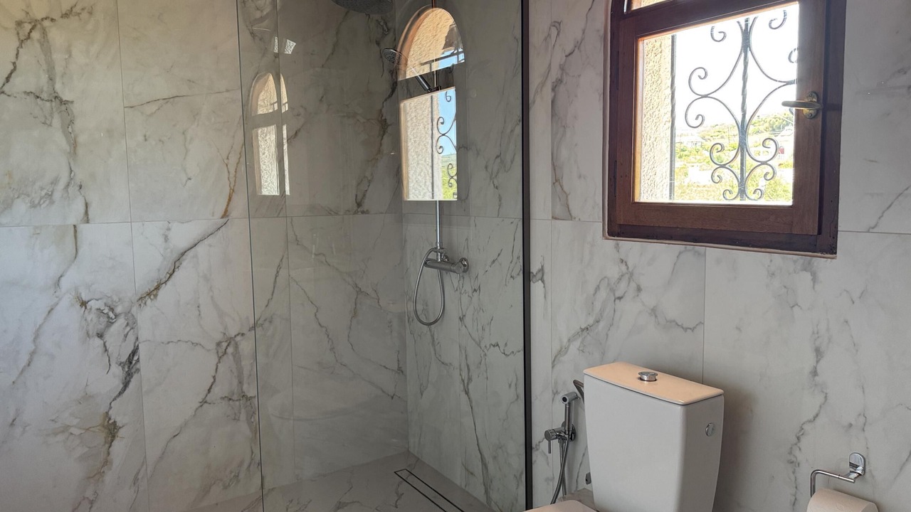 Photo of Bathroom in Aipeia