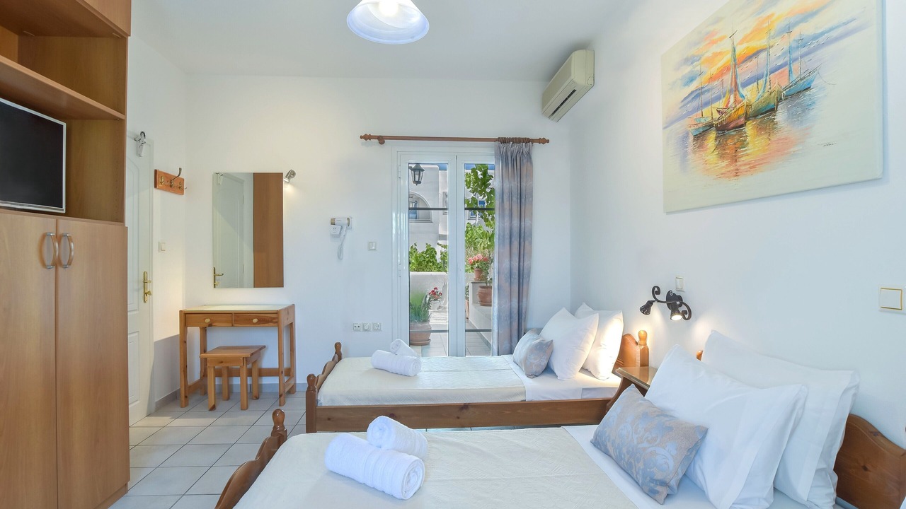 Photo of Bedroom in Parikia