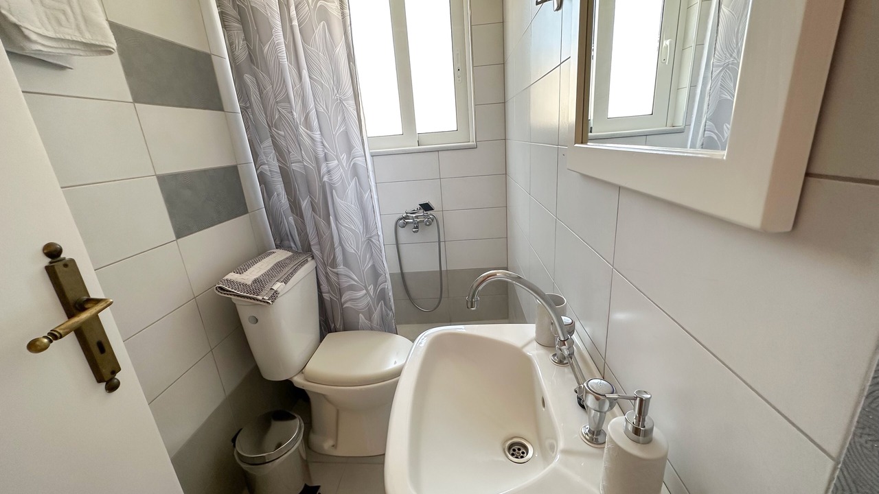 Photo of Bathroom in Paralio Astros