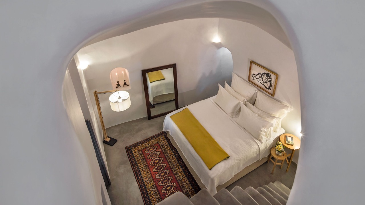 Photo of Bedroom in Oia