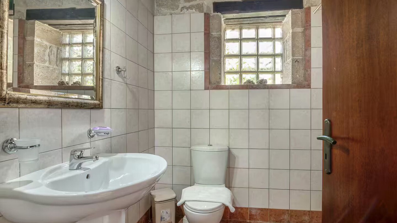 Photo of Bathroom in Limeniskos