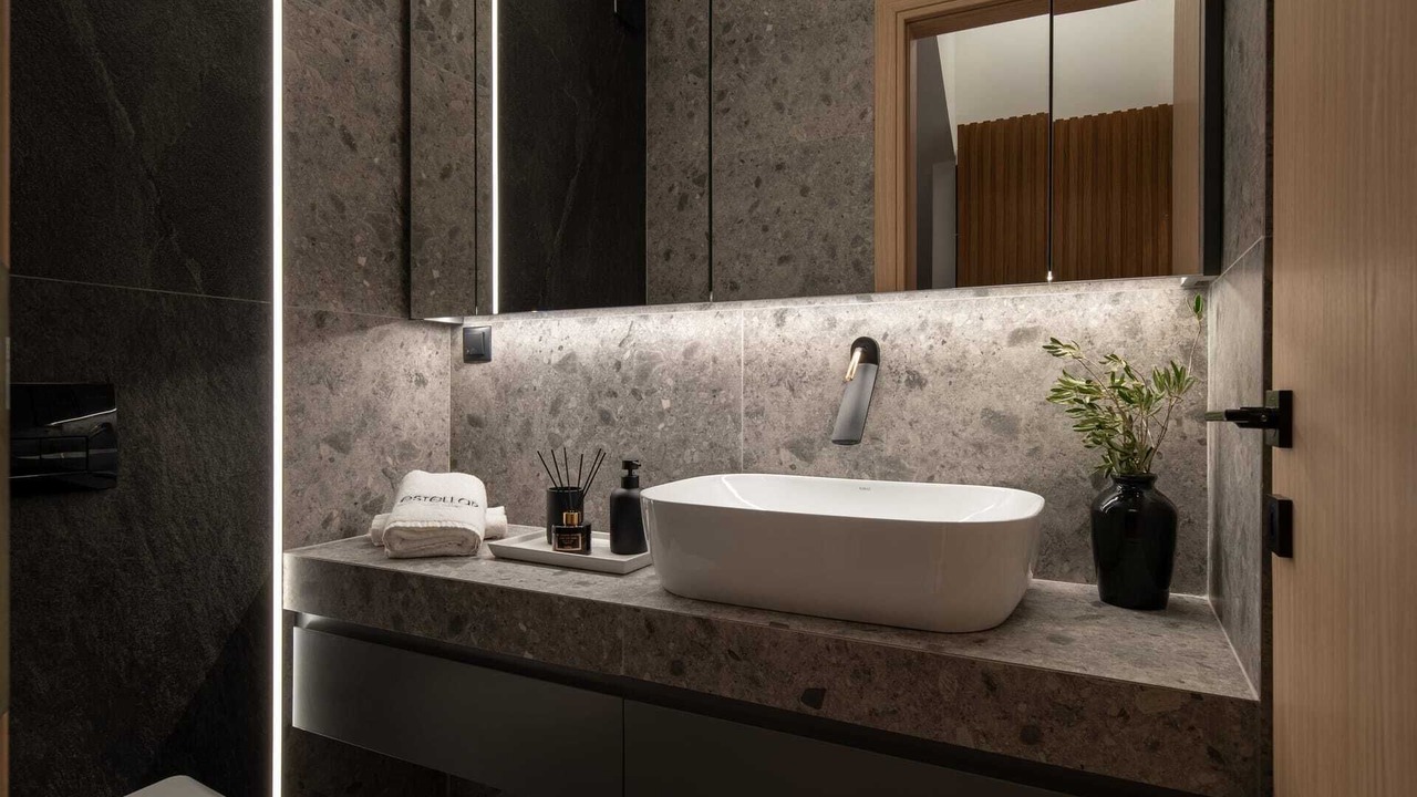 Photo of Bathroom in Paradhisos