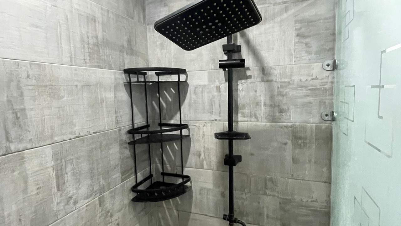 Photo of Bathroom in Corniche Road-Dahar
