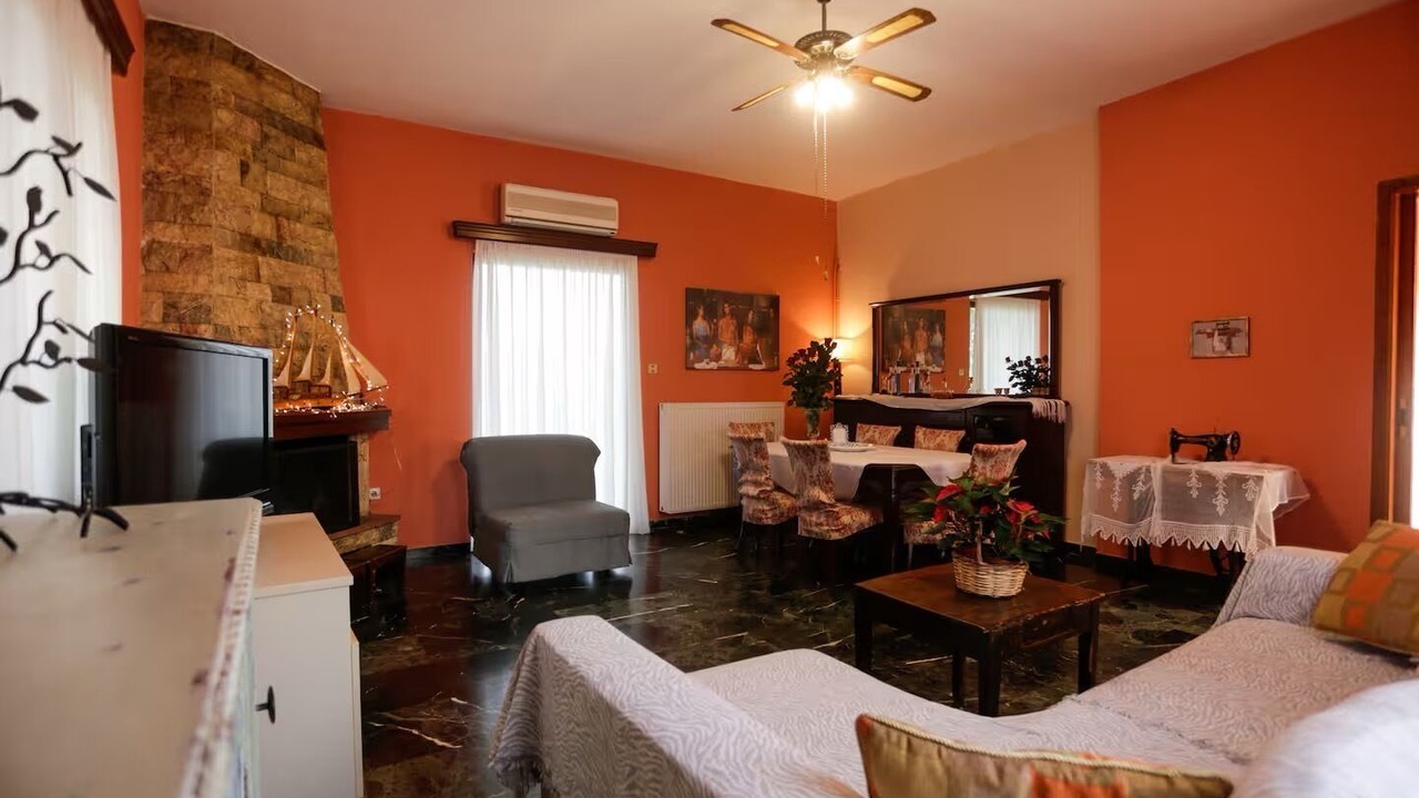 Photo of Livingroom in Kropia