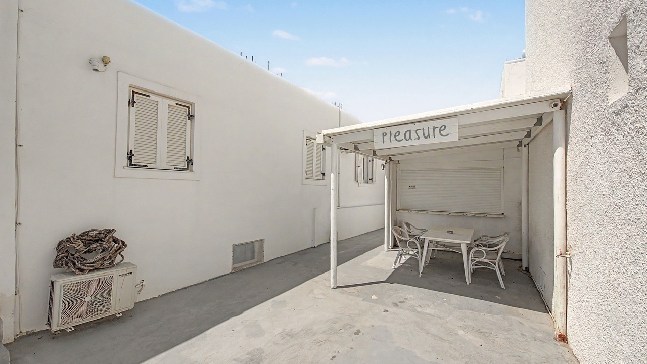Photo of Outdoor in Perissa